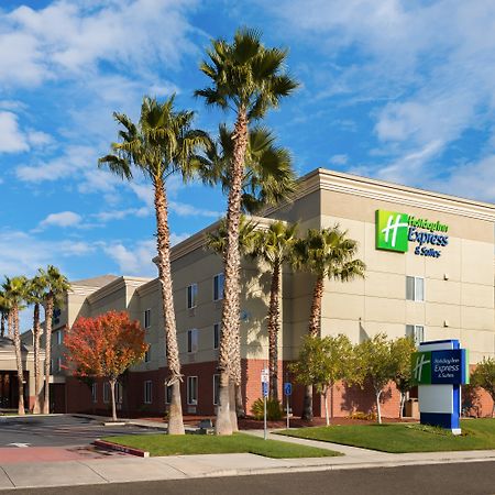 Holiday Inn Express Hotel & Suites Vacaville By Ihg Εξωτερικό φωτογραφία