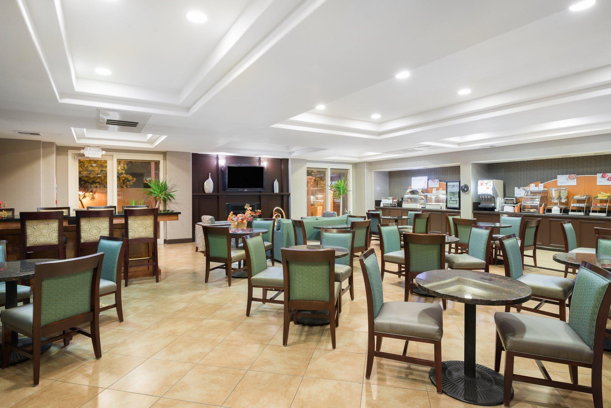 Holiday Inn Express Hotel & Suites Vacaville By Ihg Εξωτερικό φωτογραφία