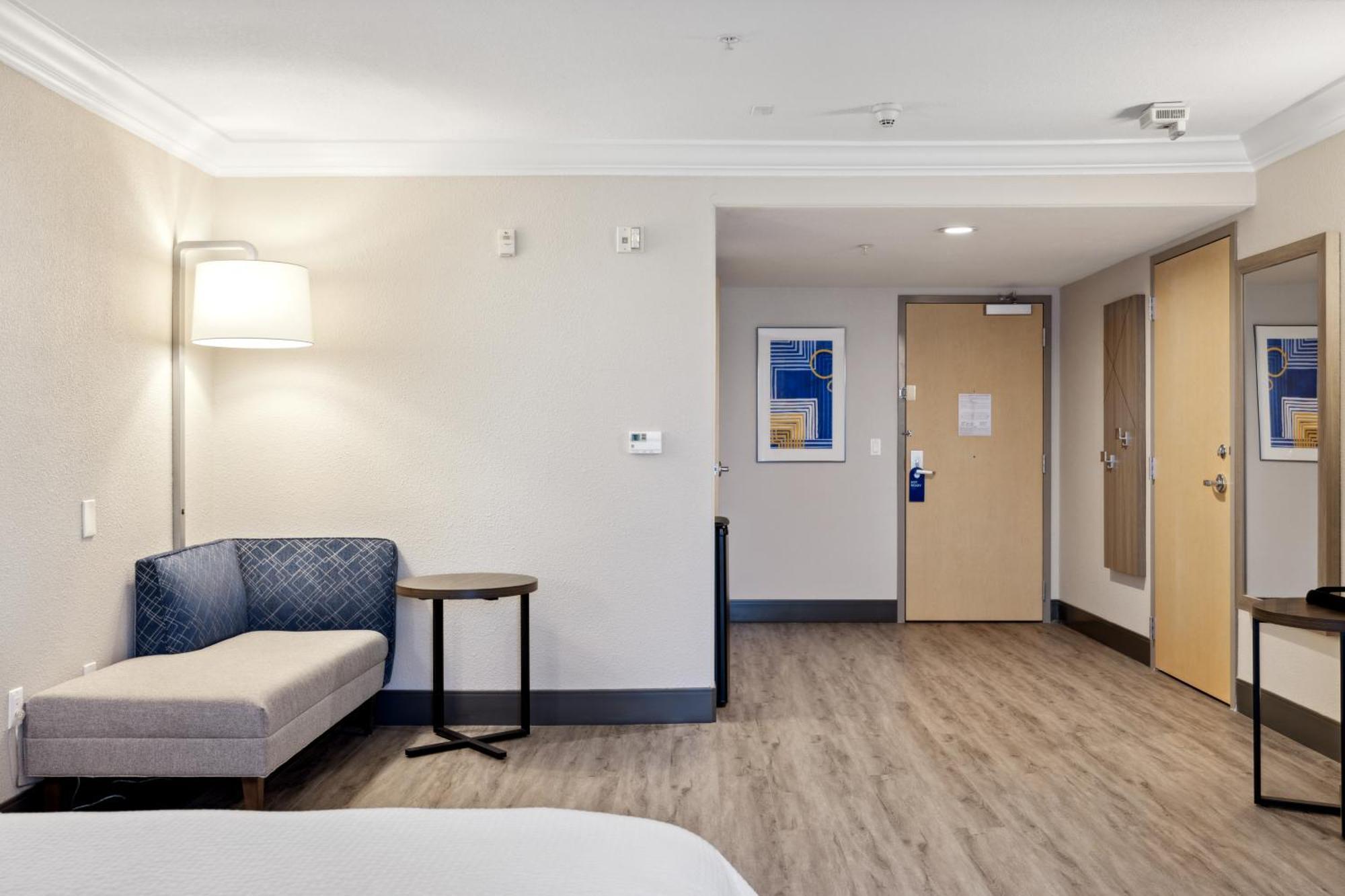 Holiday Inn Express Hotel & Suites Vacaville By Ihg Εξωτερικό φωτογραφία